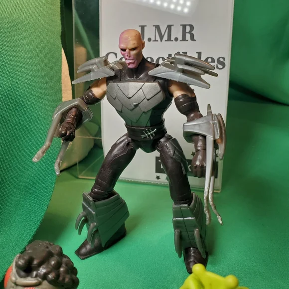 Vintage Teenage Mutant Ninja Turtles (TMNT) Action Figure & Merchandise Lot - Picture 5 of 17